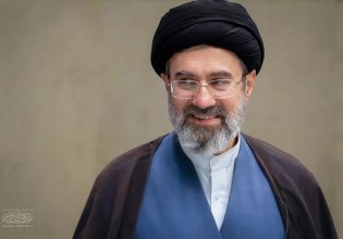 Ερωτήματα για νέο βίντεο με τον Μοτζτάμπα Χαμενεΐ