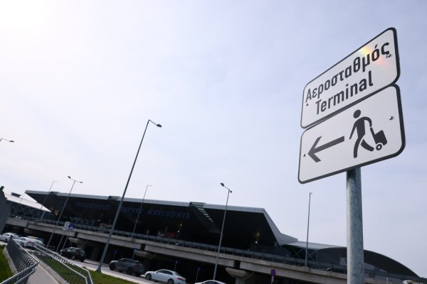 Καθημερινές πτήσεις για τον επαναπατρισμό Ελλήνων από τη Μέση Ανατολή – Στις 2.500 οι αιτήσεις