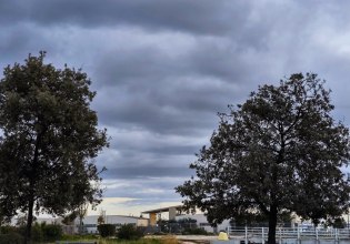 Καιρός: Συννεφιά και πτώση της θερμοκρασίας τη Δευτέρα – Πού θα βρέξει