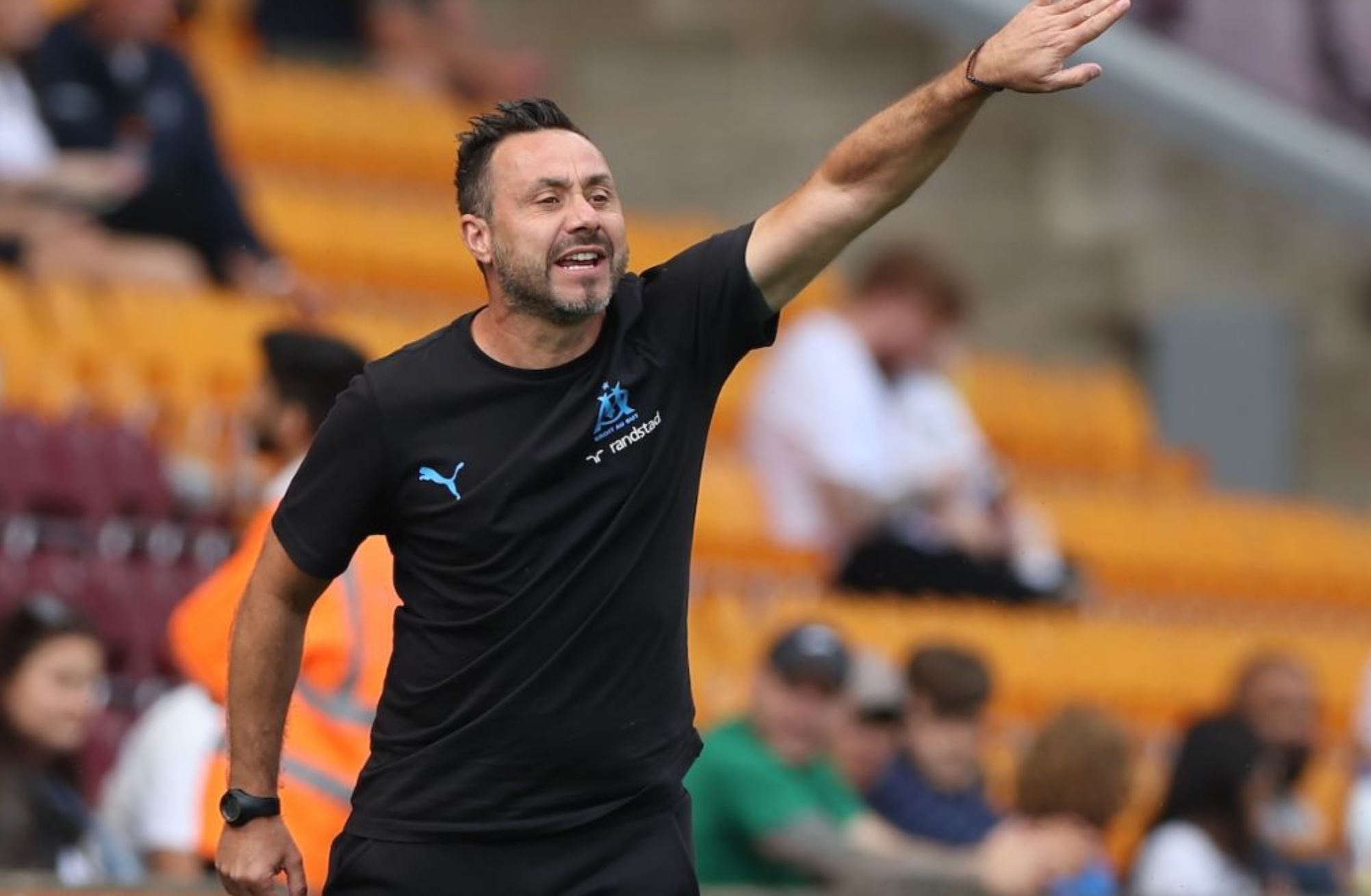 Ο Ντε Τσέρμπι αναλαμβάνει την Τότεναμ (pics)