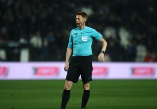 Μπάγερν: Έξαλλος ο Χένες με τον διαιτητή, ο οποίος παραδέχθηκε λάθος του