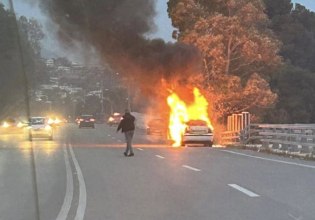 Φωτιά σε αυτοκίνητο στην Αθηνών – Σουνίου, κάηκε ολοσχερώς