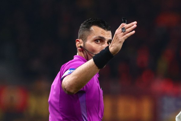 Γιατί δεν θα έβγαιναν τα ντέρμπι της Super League με Έλληνες διαιτητές