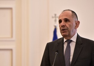 Στη Λιβύη ο Γεραπετρίτης – Θα συναντηθεί με τον Χαφτάρ