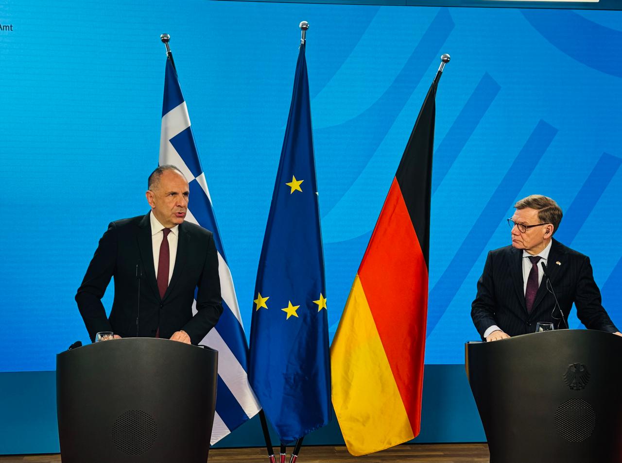 Ιράν, Τουρκία, γερμανικές επανορθώσεις στο τραπέζι Γεραπετρίτη και Βάντεφουλ – Τι ειπώθηκε και δεν ανακοινώθηκε