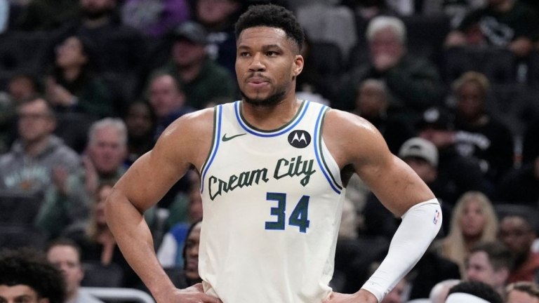 Μπακς – Σέλτικς 81-108: Νέα βαριά ήττα για το Μιλγουόκι στην επιστροφή του Αντετοκούνμπο