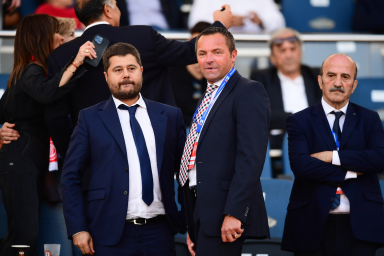 FIFA και UEFA αγνοούν συστηματικά τους Έλληνες διεθνείς διαιτητές