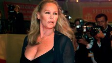 Η Ούρσουλα Άντρες είδε 16 εκατ. λίρες της περιουσίας της να γίνονται «καπνός»