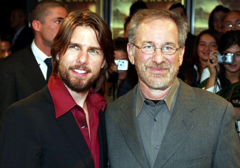 Ο Στίβεν Σπίλμπεργκ αποκαλύπτει πώς είναι να δουλεύεις με τον Τομ Κρουζ