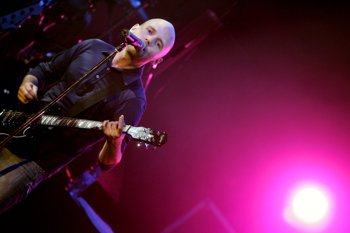 Οι Kinks απαντούν στον Moby μετά τα σχόλια του για «αηδιαστικούς» στίχους