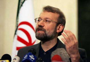 Λαριτζανί: Η «συμμορία του Έπσταϊν» σχεδιάζει να εμπλέξει το Ιράν σε μια «11η Σεπτεμβρίου»