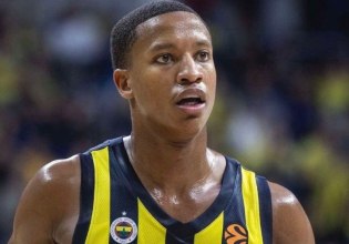 Όλα ανοιχτά για το μέλλον του Ντέβον Χολ