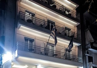 Στην Ελλάδα οι γονείς του Γάλλου μαθητή που έπεσε από μπαλκόνι ξενοδοχείου – Τι εξετάζει η ΕΛ.ΑΣ.