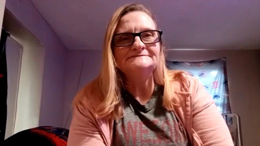 Η Άντελα Λιπς δήλωσε ότι έχασε το σπίτι και το αυτοκίνητό της λόγω της περιπέτειας (WDAY News)