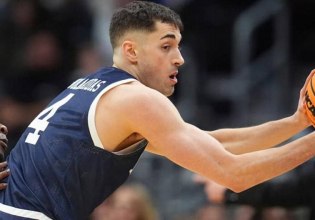 Ο Τζον Πουλακίδας και το ντεμπούτο στο ΝΒΑ με τους Μάβερικς – Τα πρώτα λεπτά και η στατιστική του