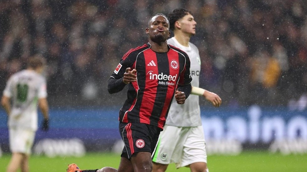 LIVE: Ζανκτ Πάουλι – Άιντραχτ Φρανκφούρτης