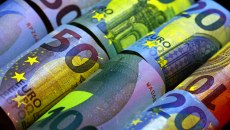 Ο πόλεμος φέρνει την τέλεια καταιγίδα στα ομόλογα