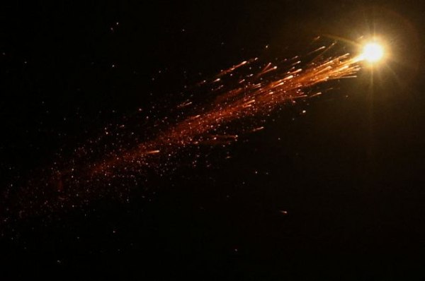 Το Ιράν εξαπολύει ομοβροντία πυραύλων κατά του Ισραήλ