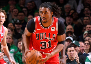 Οι Σικάγο Μπουλς έδιωξαν παίκτη τους μετά από ομοφοβικά σχόλια (vid)