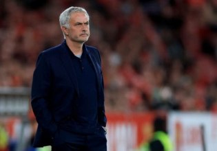 Η υπόκλιση του Μουρίνιο στον Παυλίδη: «Κάνει εξαιρετική δουλειά…»