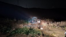 Λαμία: Άγρια καταδίωξη νεαρών μετά από κλοπή – Εγκατέλειψαν το όχημα κοντά σε καταυλισμό και εξαφανίστηκαν