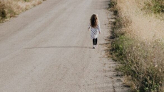 Mαρούσι: «Η 4χρονη είχε δάκρυα στα μάτια, είπε ότι τη μάλωσαν οι γονείς της» – Τι λέει ο οδηγός ταξί που την εντόπισε