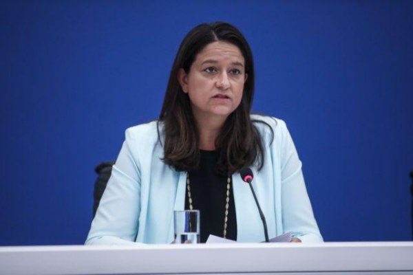 Κατώτατος μισθός: Οι διευκρινίσεις Κεραμέως για την αύξηση