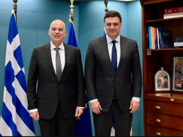 Η ναυπήγηση του Εθνικού Πλοίου επί τάπητος στη συνάντηση Κικίλια – Δένδια