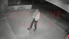 Κρήτη: Καρέ-καρέ η στιγμή που ο δράστης πυροδοτεί τον εμπρηστικό μηχανισμό στην καφετέρια του Ηρακλείου