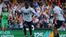 Βαλένθια-Οσασούνα 1-0: Βήμα παραμονής οι «νυχτερίδες» με… όπλο την έδρα τους