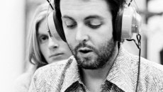 «Η Λίντα με απελευθέρωσε» – Ο Πολ ΜακΚάρτνεϊ για τη γυναίκα που του έμαθε το τραγούδι της ζωής