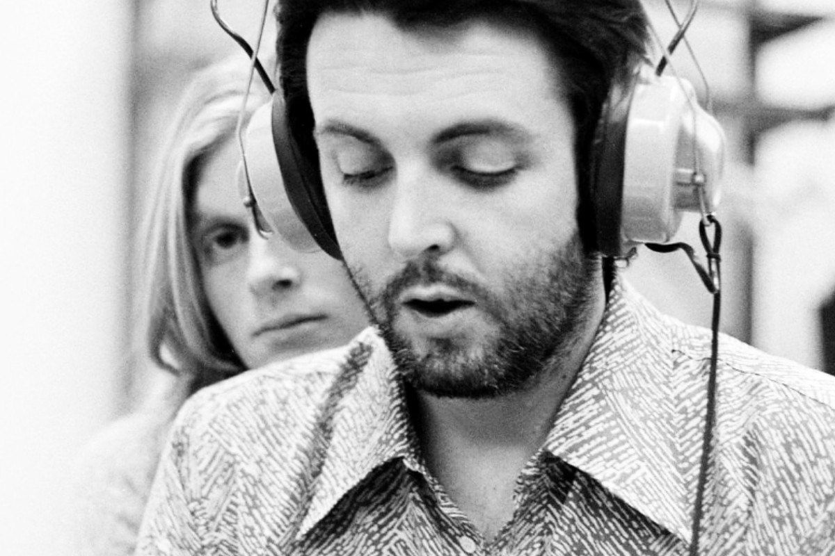 «Η Λίντα με απελευθέρωσε» – Ο Πολ ΜακΚάρτνεϊ για τη γυναίκα που του έμαθε το τραγούδι της ζωής