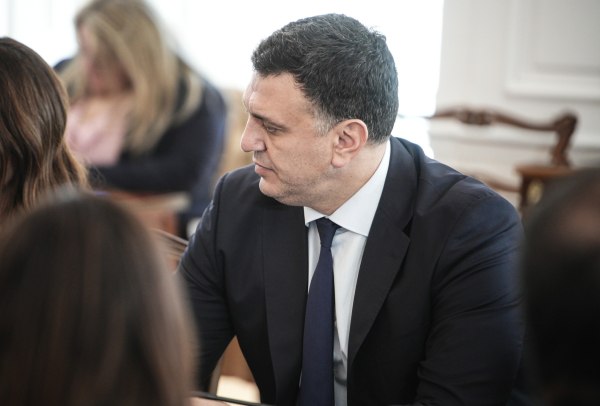 Βασίλης Κικίλιας: «Aισθανόμαστε υπερήφανοι για τις φρεγάτες και τα F-16 που είναι στην Κύπρο για την προστασία της»