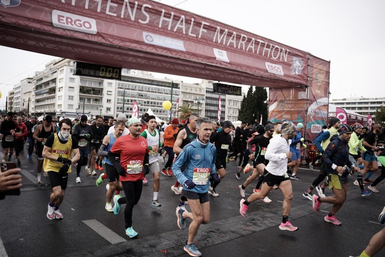 Ημιμαραθώνιος Αθήνας 2026: Κυκλοφοριακές ρυθμίσεις την Κυριακή – Οι εναλλακτικές διαδρομές