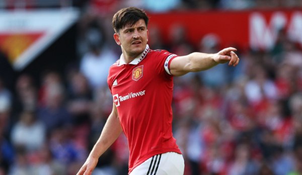 Ο Μαγκουάιρ μένει στην Μάντσεστερ Γιουνάιτεντ με τα… μισά λεφτά