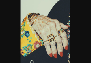 O Αpon φέρνει το «Ρεμπέτικο» με τραγούδι – έκπληξη