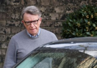 Τζέφρι Επσταϊν: Για πρώτη φορά ο πρώην πρίγκιπας Αντριου και ο Μάντελσον εμφανίζονται μαζί του σε φωτογραφία