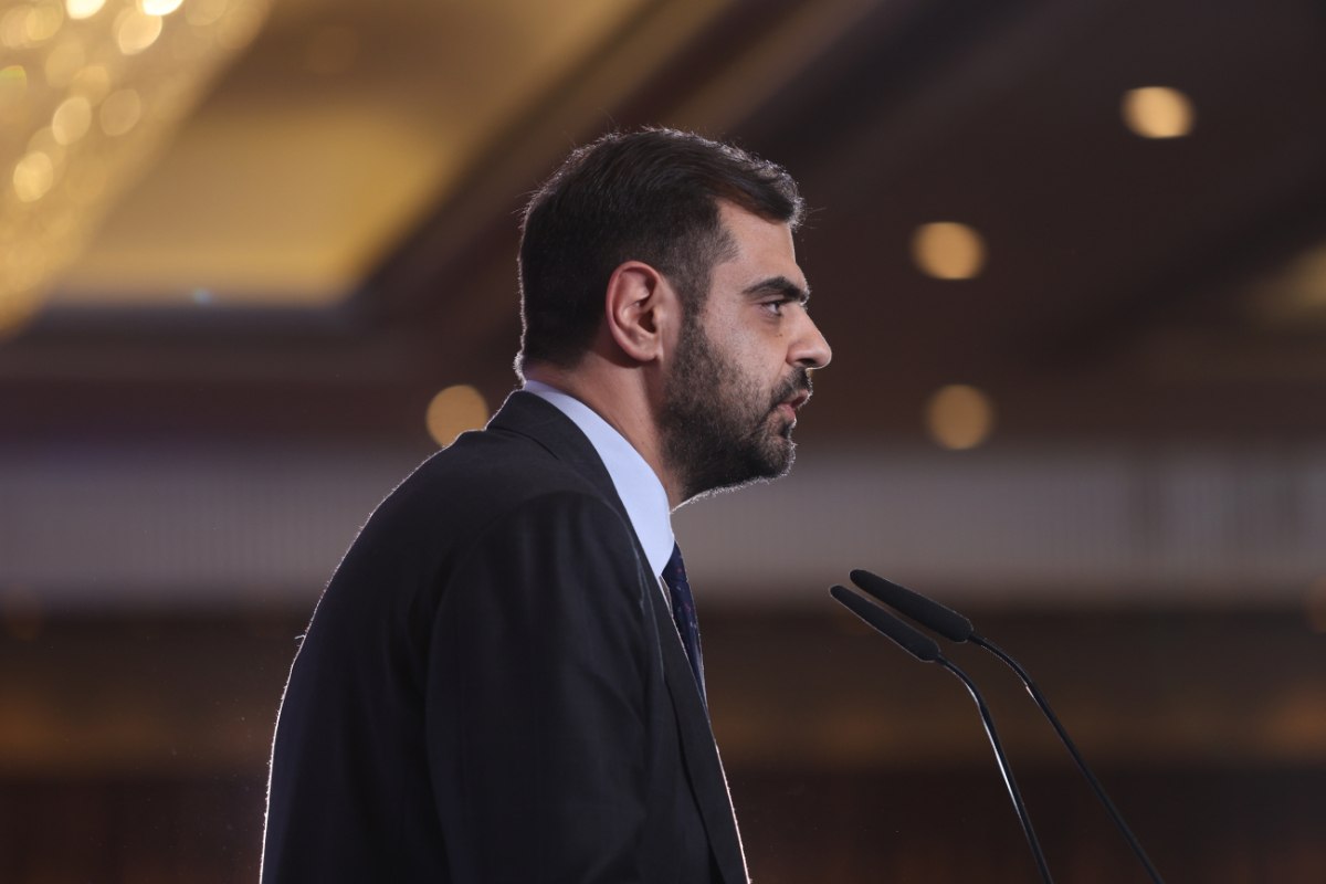 Δίκη για τα «Τέμπη» στη Λάρισα: Επιτελικό φιάσκο με την αίθουσα – Η γεμάτη αιχμές απάντηση της κυβέρνησης