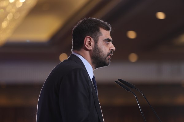 Δίκη για τα «Τέμπη» στη Λάρισα: Επιτελικό φιάσκο με την αίθουσα – Η γεμάτη αιχμές απάντηση της κυβέρνησης