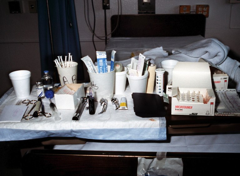 Ενιαία κωδικοποίηση σε φάρμακα και υλικά για έλεγχο στις προμήθειες υγείας