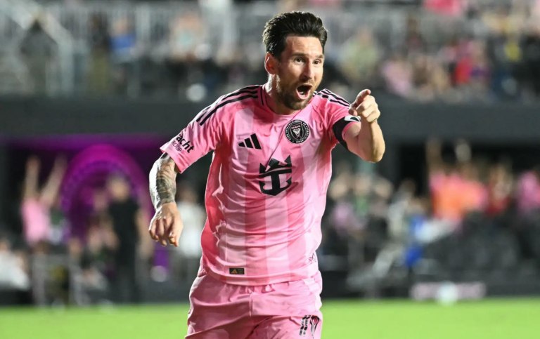 Ο Μέσι… τα ‘χει 900: Ιστορικό ορόσημο για τον θρύλο της μπάλας (vid)