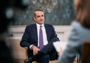 Κ. Μητσοτάκης: «Πουλάει» ασφάλεια και «πλαφόν» – Ενεργοποιεί τα δεξιά αντανακλαστικά, σε έναν κόσμο που «βράζει»