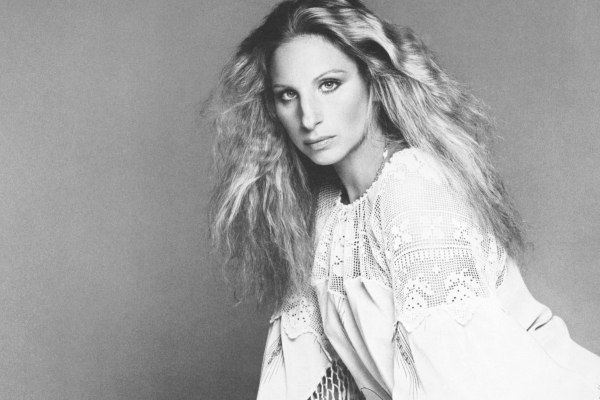 Μπάρμπρα Στρέιζαντ: Τιμητικός Χρυσός Φοίνικας στις Κάννες για τη recordwoman του Χόλιγουντ