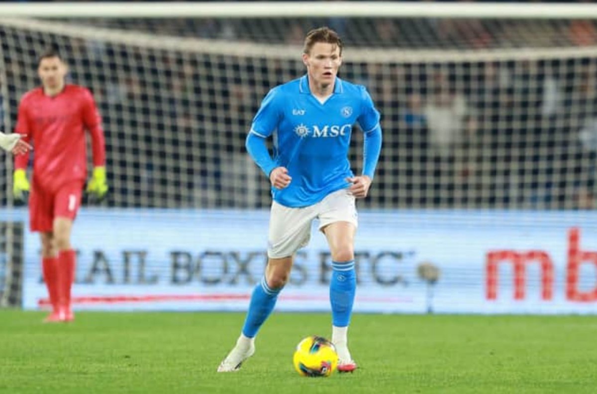 Ο γιος του Μαραντόνα για τον ΜακΤόμινεϊ: «Είναι ο… Ιησούς»