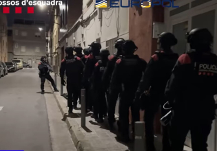 Διεθνής επιχείρηση κατά της τουρκικής μαφίας με τη συμμετοχή της ΕΛ.ΑΣ. – 21 συλλήψεις, βρέθηκαν όπλα και ναρκωτικά