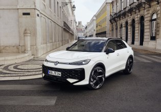 Το νέο Volkswagen T-Roc ανεβάζει τον πήχη στην κατηγορία των compact SUV