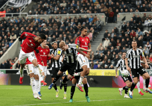 Νιούκαστλ – Μάντσεστερ Γιουνάιτεντ 2-1: Ο Όσουλα τιμώρησε την ομάδα του Κάρικ