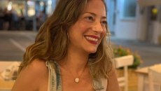 Η Αλεξάνδρα Ούστα, το αλκοόλ, οι γονείς και οι απώλειες