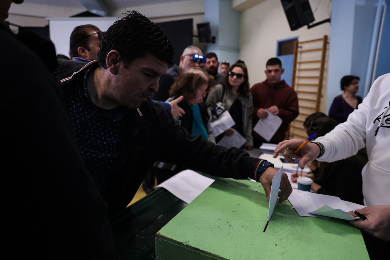 ΠΑΣΟΚ: Στην τελική ευθεία για το συνέδριο μετά τη συμμετοχή των 150.000 στις κάλπες – Θα ξεκολλήσει η δημοσκοπική βελόνα;