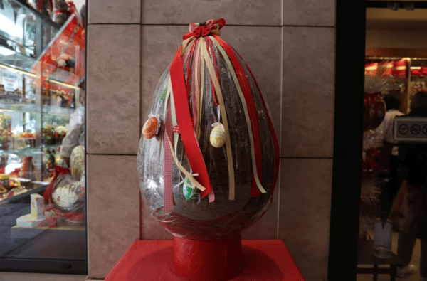 Πότε αρχίζει το εορταστικό ωράριο για το Πάσχα